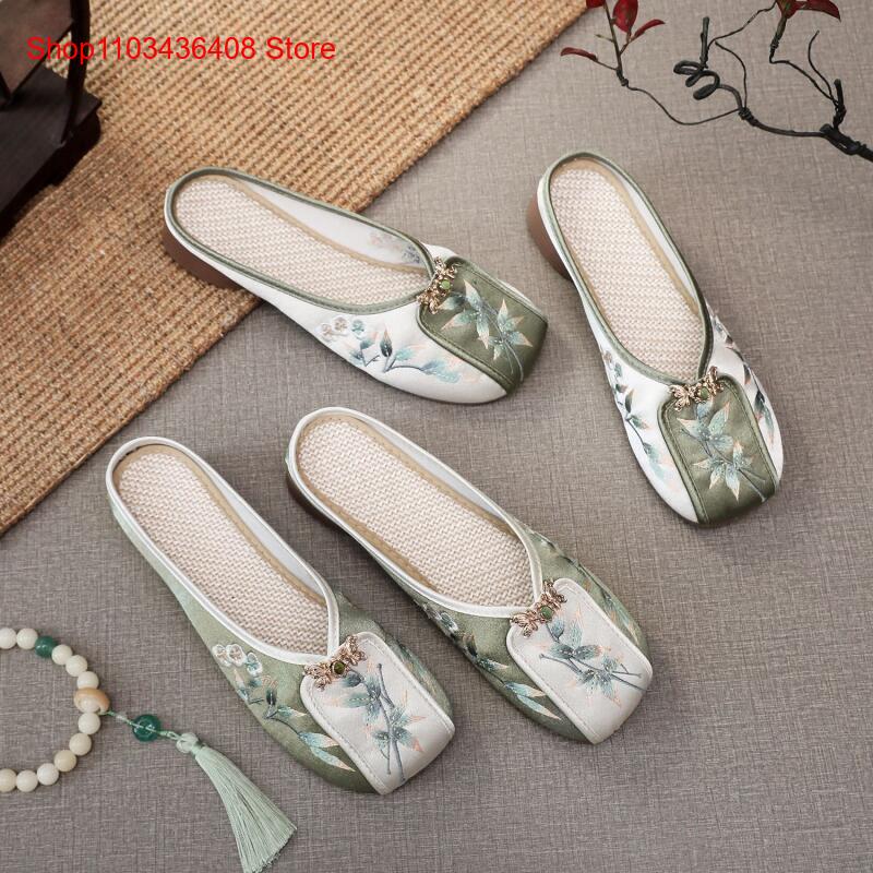 Novos Chinelos Bordados para C - The Ethnic Fashion avaliação e preço